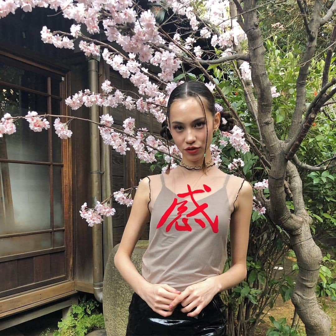 水原希子 さんのインスタグラム写真 - (水原希子 Instagram)「〰️ 感 🌸 Feel 〰️」2月14日 17時15分 - i_am_kiko