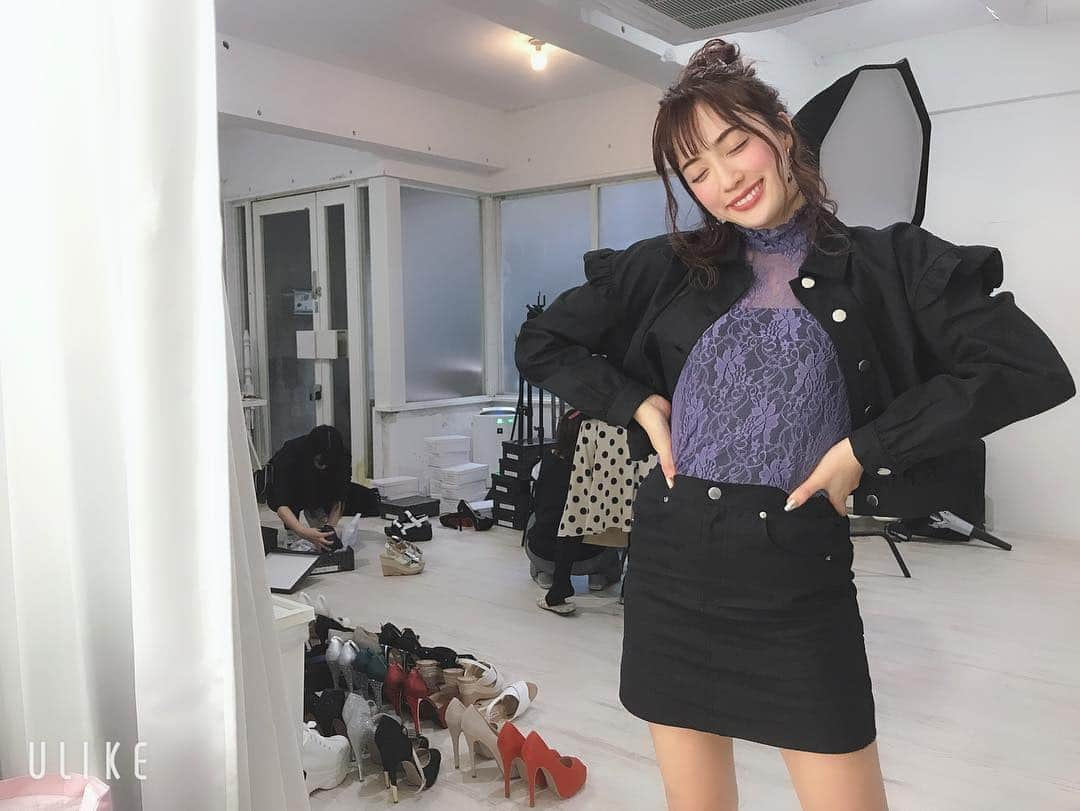 眞木美咲パメラさんのインスタグラム写真 - (眞木美咲パメラInstagram)「ムラサキのレース🥰🥰🥰 セットアップかわい💟 . 今日はこれから水炊き💪🏻 ササミとムネ肉食べます。 トレーニング中だから、はい。😹 あったまろ❤️❤️ . これからはなるべくコメント返すようにします💪🏻 がんばる、 三日坊主にならないように、 たぶん、、、 みんなリマインドしてね笑 .  #楽しい撮影でした #ootd #💜 #finc #fincアンバサダー」2月14日 19時48分 - pamypamypamy