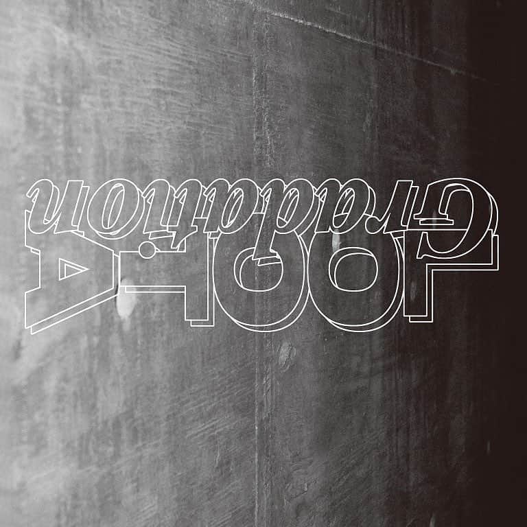 KOHHのインスタグラム：「@supadupaloo Gradation . Tracklist： 1. Aoi Sora (Prod. by Sam Tiba) 2. Mirror feat. KOHH (Prod. by Clibbo) 3. Another Card (Prod. by Ikaz Boi) 4. 回転木馬のデッド・ヒート feat. mojomossomen (Prod. by Ikaz Boi) 5. Endless feat. KOHH (Prod. by Ronny J) 6. Kurai Bright feat. Vito Foccacio (Prod. by A$AP P On The Boards & Omar Guetfa) 7. Flying Pig feat. mojomossomen (Prod. by Ikaz Boi, Myth Syzer & Sam Tiba) 8. Anywhere (Prod. by Loota) 9. One feat. Charity (Prod. by Clibbo) 10. Good Night feat. YTG (Prod. by 理貴) 11. Keep My Family Close (Prod. by Sam Tiba & Canblaster)」