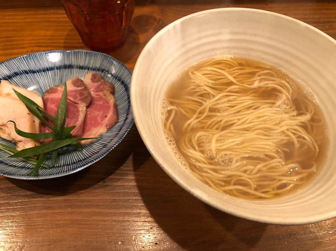 のインスタグラム：「久しぶりにいかれたヌードルいけたのにつけ麺も醤油もなくて 煮干し頂いた。 修行しに行かせてもらたい、、、」