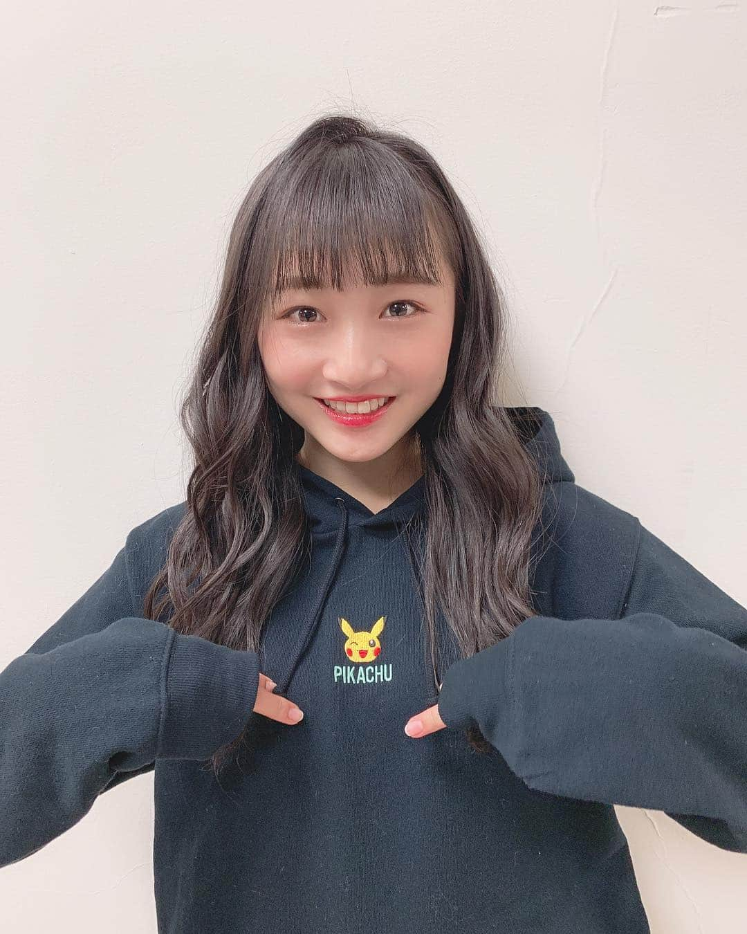 山本彩加さんのインスタグラム写真 - (山本彩加Instagram)「ピカチュウ▼o'ᆺ'o▼⚡ . . . 今日の私服🖤💛 #やんコーデ #プチプラコーデ」2月15日 22時55分 - ayaka48_yanyan