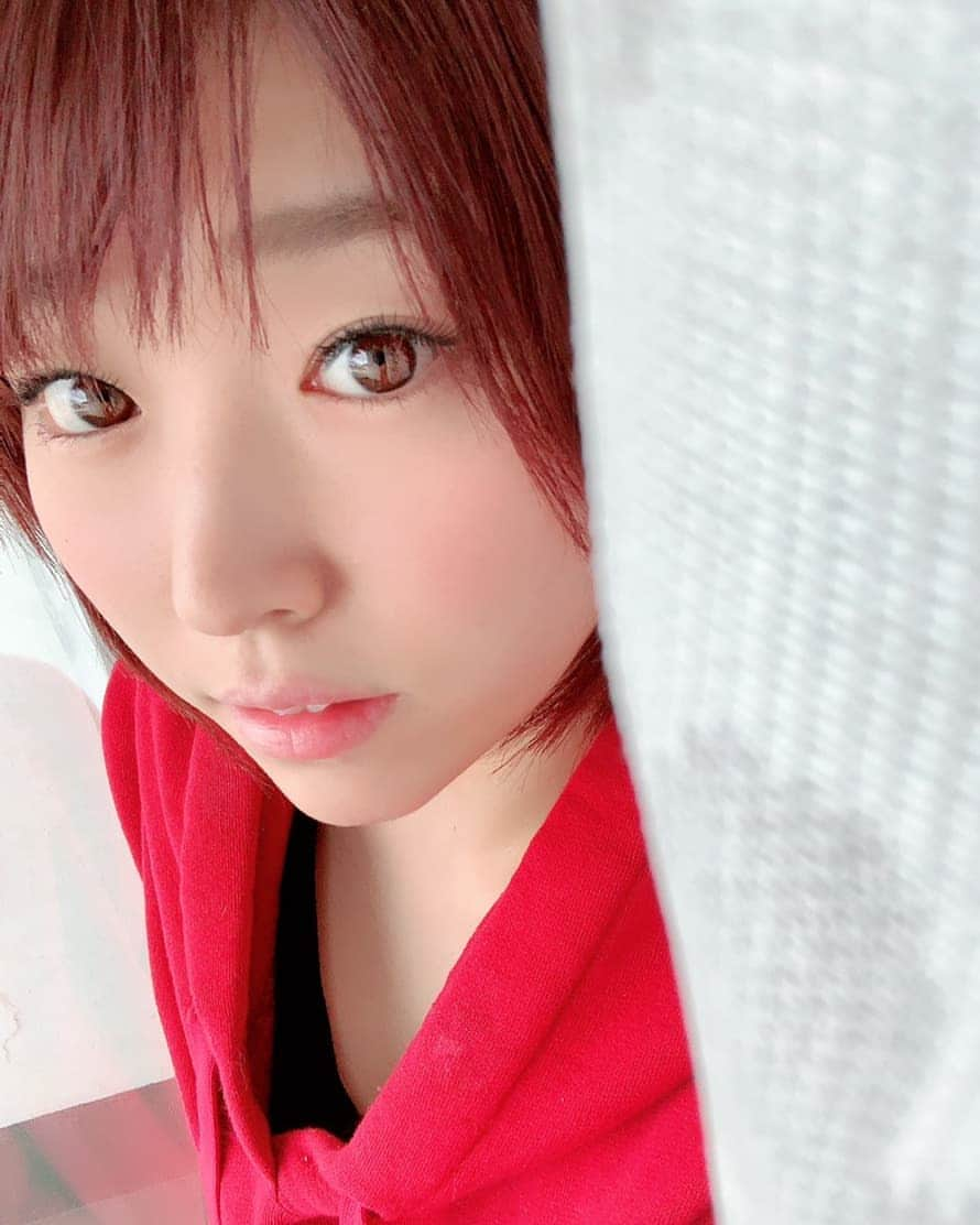 松本菜奈実のインスタグラム：「眩しみ(*´つ_⊂｀)」