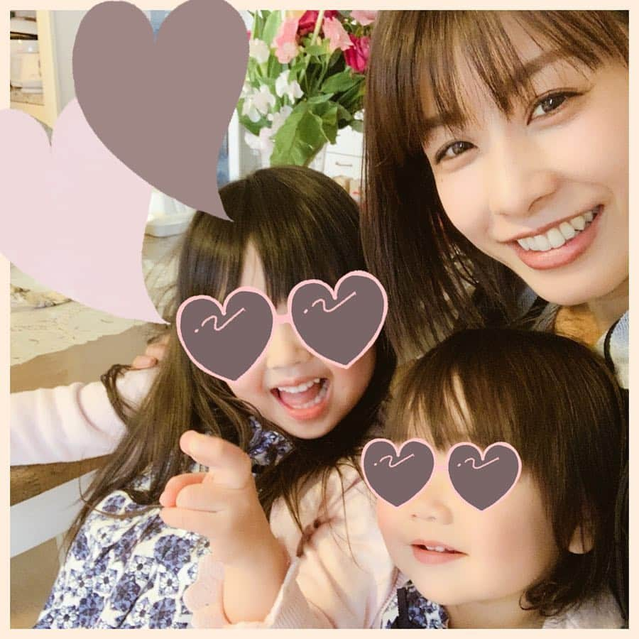 加藤綾子さんのインスタグラム写真 - (加藤綾子Instagram)「* 高校時代からの友人が子供を連れて遊びに来てくれましたー😊 前会った時はまだ赤ちゃんだったのにすっかりお姉さんになっててビックリ！！笑 可愛いかったー😍❤️❤️❤️ 沢山遊んでくれてありがとう🙆‍♀️ #私のこと #親友っていってくれてたみたい #ありがとう #笑」2月15日 17時59分 - ayako_kato.official