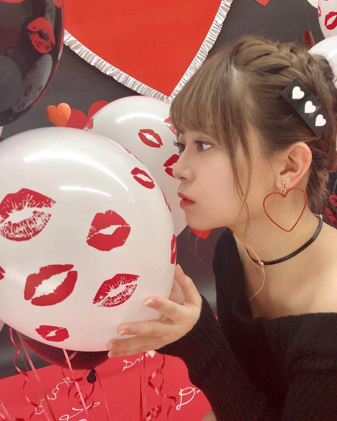 のインスタグラム：「1日遅れのバレンタイン🍫 昨日体調悪くてダウンしてたので、、😢 * * #バレンタイン#ハッピーバレンタイン#happyValentine」