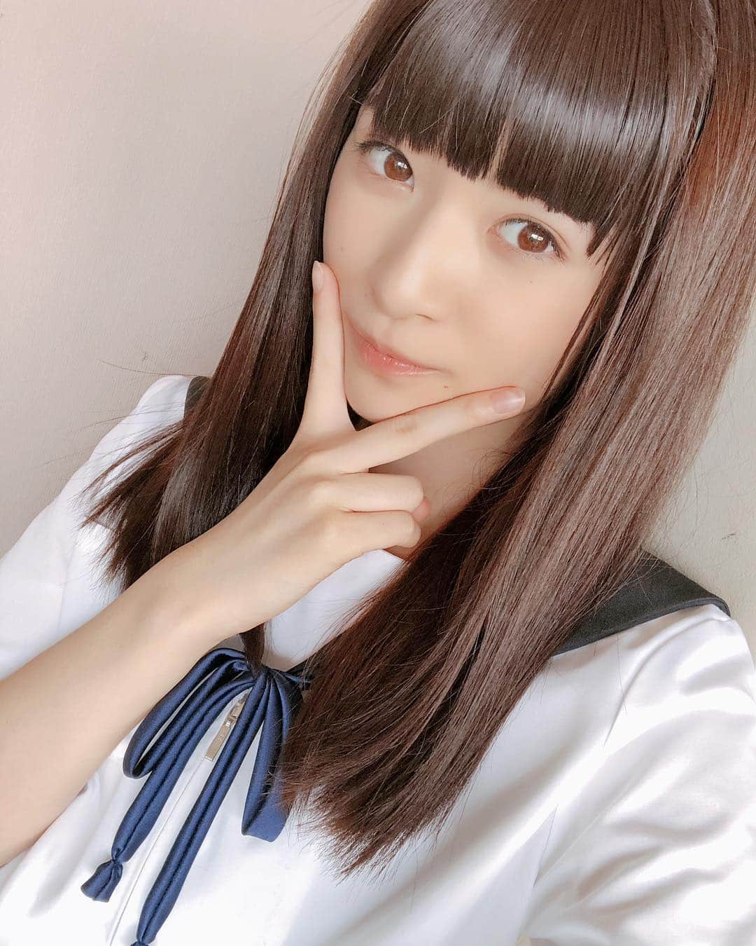 優希美青さんのインスタグラム写真 - (優希美青Instagram)「髪の毛染めたいなぁって思ったり思わなかったりラジバンダリー🤔」2月15日 19時31分 - mio_yuki