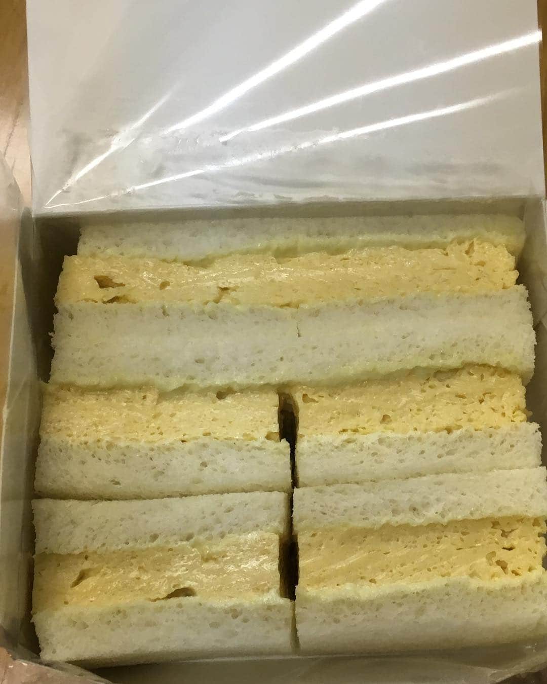 福山理子さんのインスタグラム写真 - (福山理子Instagram)「差し入れありがとうございます(˙◁˙ ) #天のや  #一味せんべい #長野りんご #ハブアタック」2月16日 0時53分 - rikofukuyama