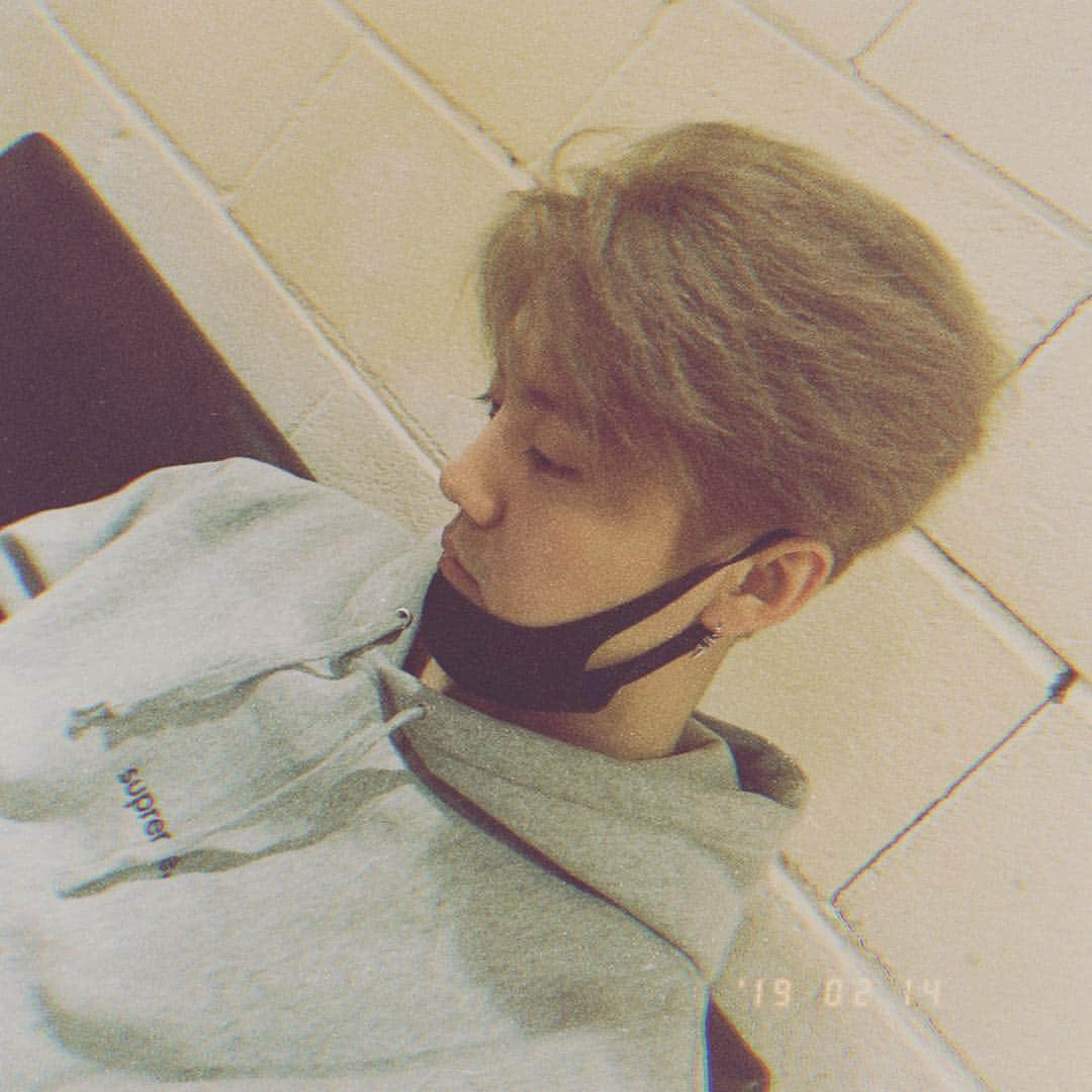 ルハンさんのインスタグラム写真 - (ルハンInstagram)「饿 哈哈」2月16日 4時05分 - 7_luhan_m