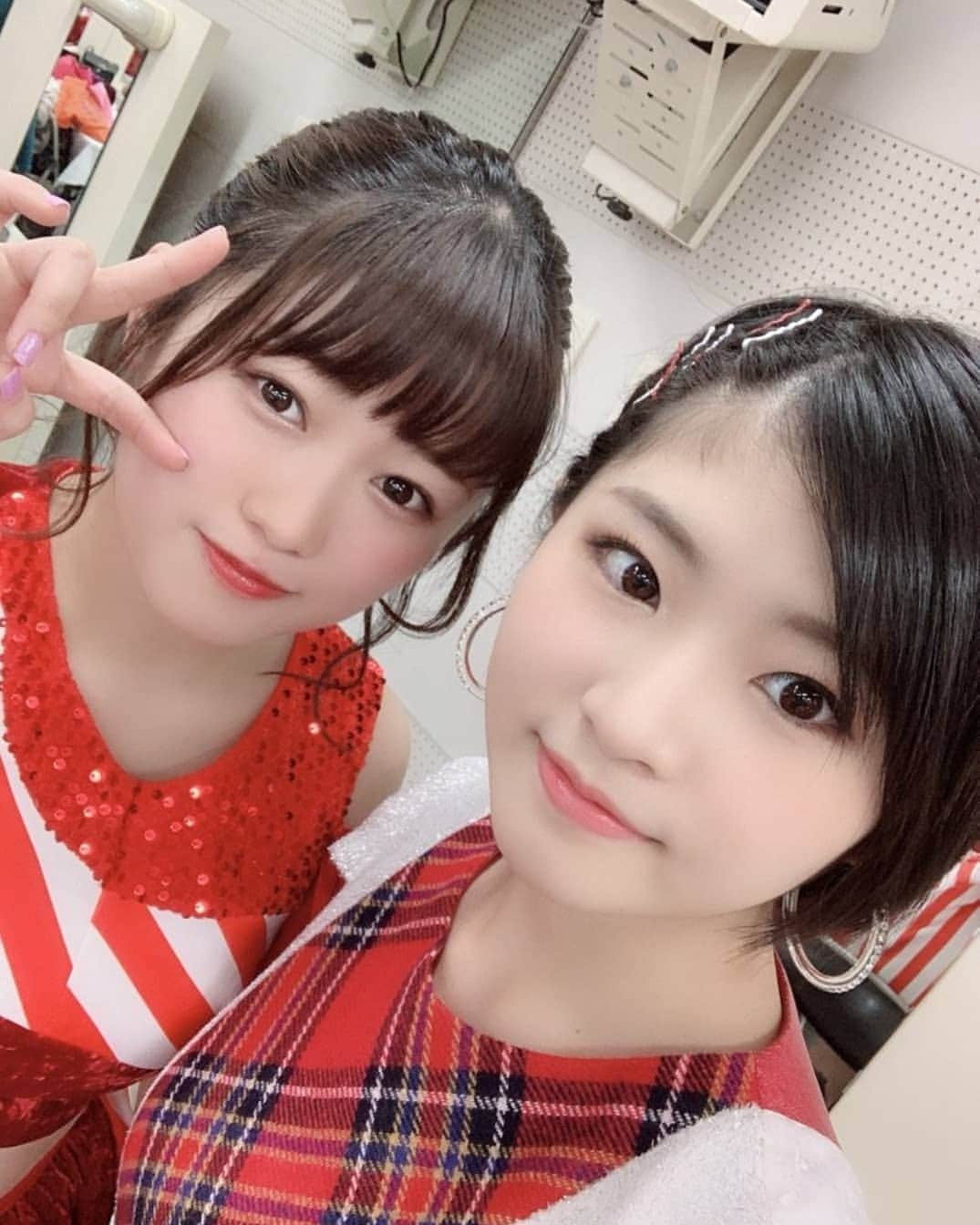 加賀楓のインスタグラム：「With Hirose Ayaka!! #morningmusume17 #morningmusume18 #morningmusume19 #japanesegirl  #japaneseidol  #helloproject #helloprokenshuusei #kagakaede #モーニング娘16 #モーニング娘17 #モーニング娘18 #モーニング娘19 #アイドル #ハロプロ #ハロプロジェクト #ハロプロ研修生 #加賀楓 #13期 #kobushifactory #こぶしファクトリー」