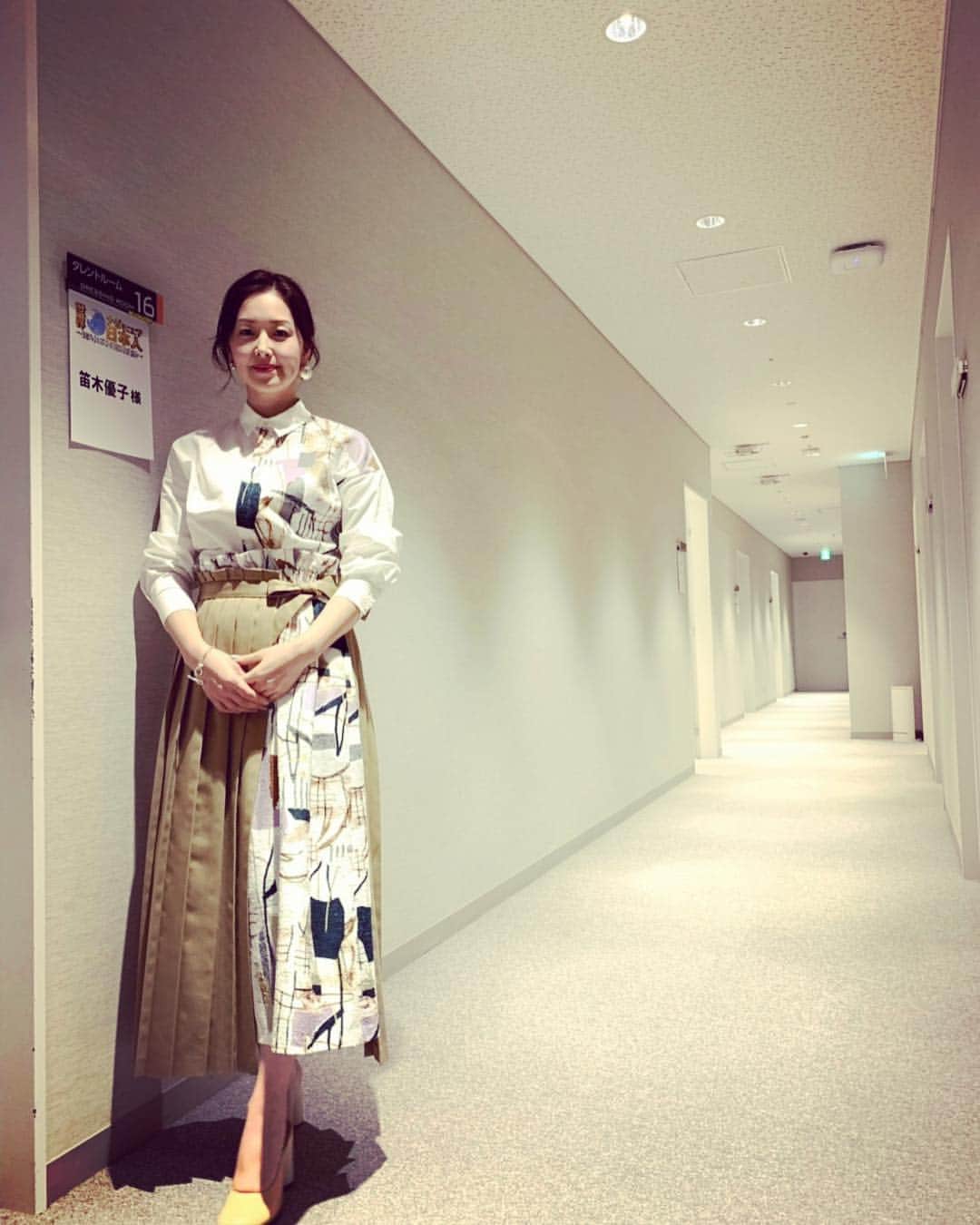 笛木優子のインスタグラム：「いい天気ですねーー🌞 2月18日（月）に 20:00～21:54  テレビ東京 『世界ナゼそこに日本人 ここが非常識だよ！日本人＆花田虎上の日本人探し旅2HSP』 MC ユースケ・サンタマリア、新井恵理那  ゲスト 三宅健(V6)、笛木優子、東貴博、渡部陽一  に出演します！！ とても楽しい収録でした(^^)。 ぜひ。 #リムアーク」