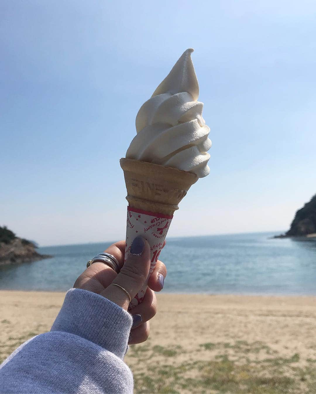 渡部麻衣さんのインスタグラム写真 - (渡部麻衣Instagram)「🍡🍦✨ 福山市へ行った時の美味しいやつ。 （他にもいっぱい撮ったのに 使える写真がこれしかなかった…） . 穴場スポットやグルメ美しい街並みなど… 沢山の情報がつまった 広島県福山市の2泊3日の様子が ムービーで公開されているので是非 . . #福山とまる女子旅 #広島県 #福山市 #PR」2月16日 15時46分 - mmaaiipp