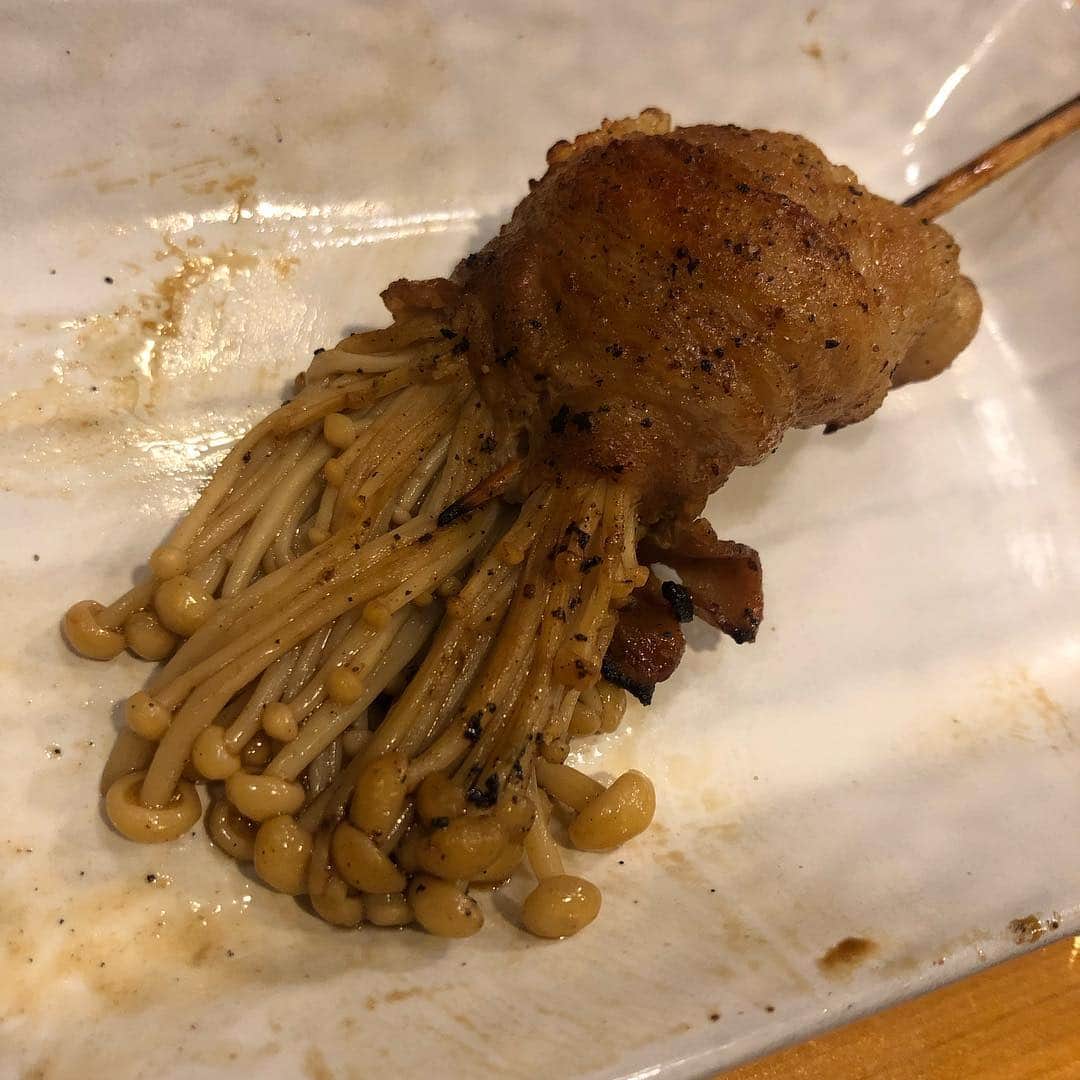 宙也さんのインスタグラム写真 - (宙也Instagram)「もつ煮串。もつ焼串。天羽の梅ハイボール。豚バラえのき巻き串。 #大衆酒場 #浅草観音裏 #酔いの宵」2月16日 19時15分 - chuya_aquarius