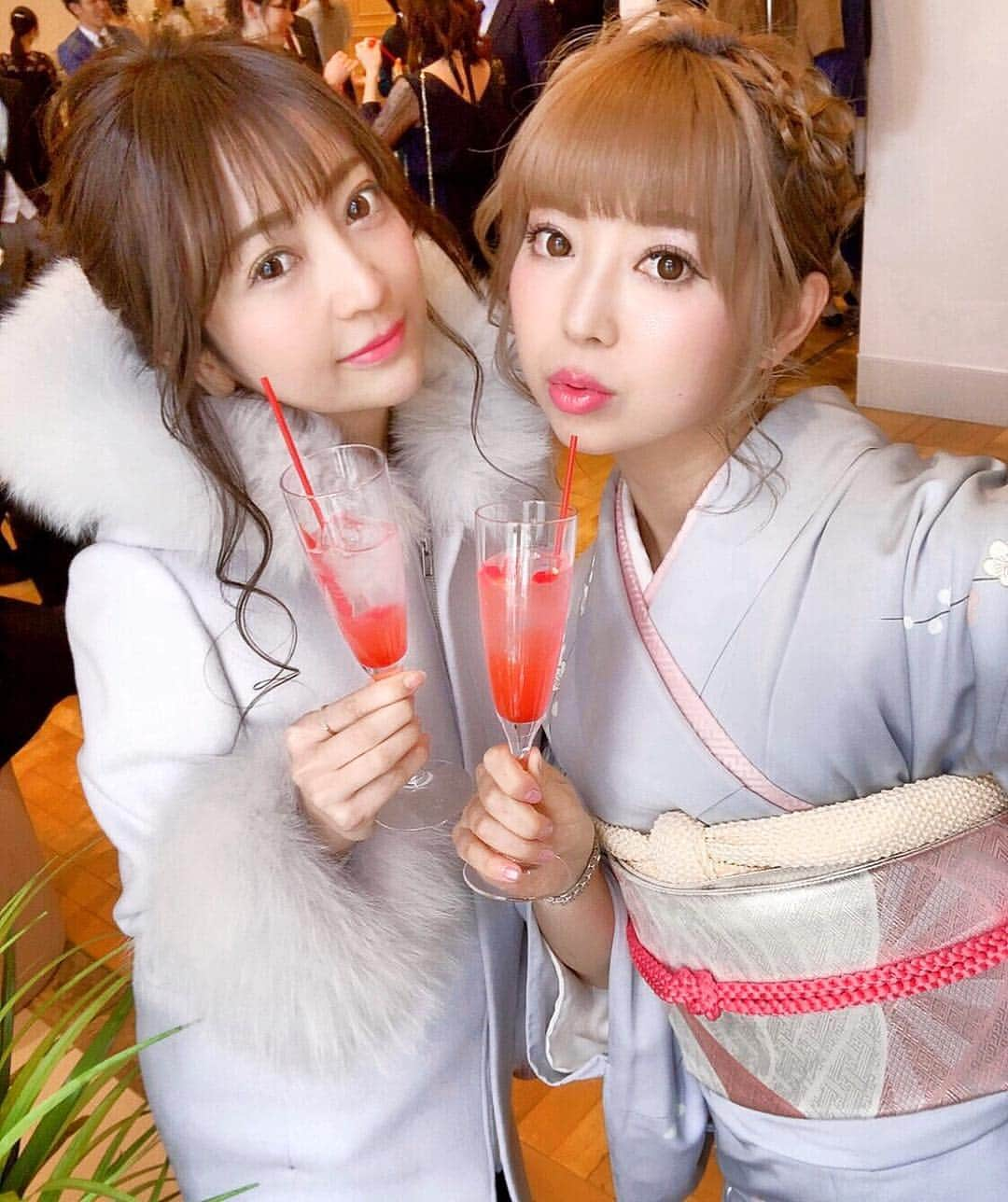 森あやこのインスタグラム：「⠀ ⠀ 結婚式💐🌸💕 ⠀ 幸せな気持ちになりました🥰 ⠀ 若干の体調崩しで 一日調子悪かったので 今日は早く寝ます🐑💤💭 #happywedding#weddingdress  #yabacho #followforfollowback #followme#follow4follow #instagram#instafashion #instapic#instagood#instalike #愛知#名古屋#栄#伏見#矢場町」