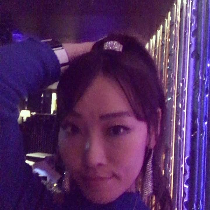 MAYUMIのインスタグラム：「@table9tokyo の夜景はサイコー✨✨♪ with @sein_o_matic」