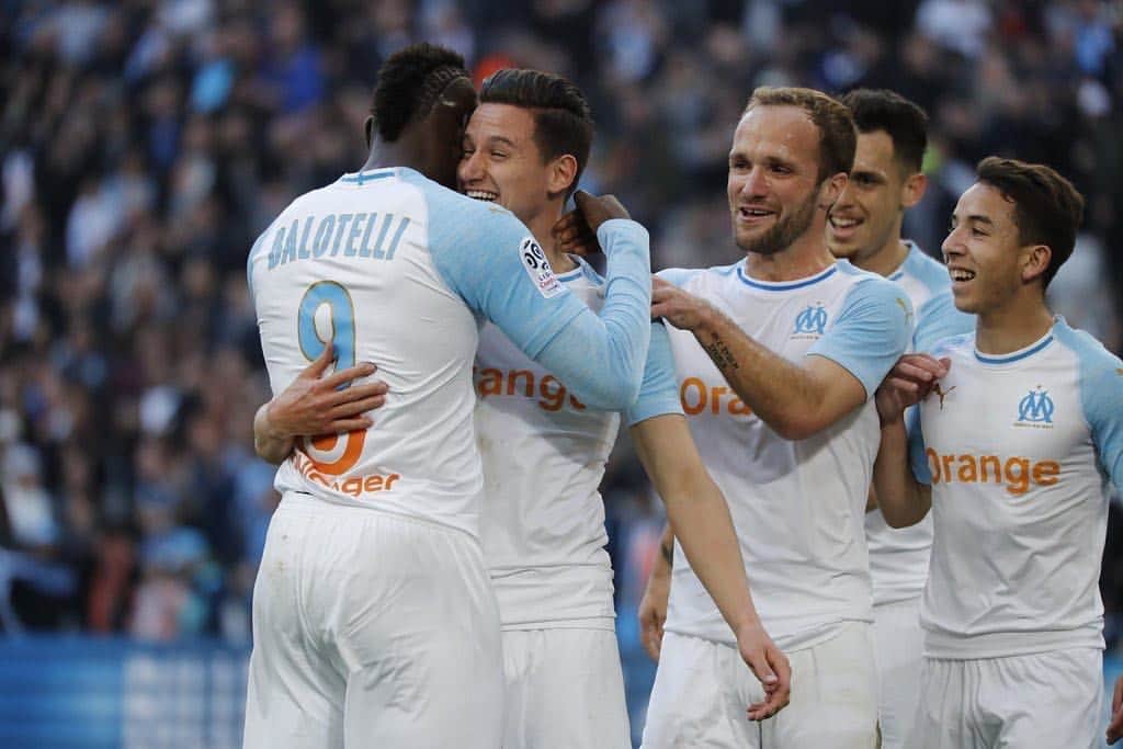 フロリアン・トヴァンのインスタグラム：「Très heureux d’avoir gagné aujourd’hui !! Félicitation à toute l’équipe 🎉😁 #teamom」