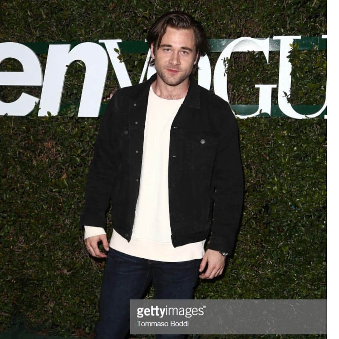 のインスタグラム：「@teenvogue #younghollywood  @movado」