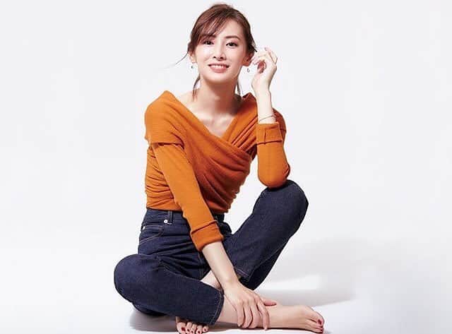 北川景子　ファンアカウントのインスタグラム：「#北川景子  #keikokitagawa  #instacosmetics  #instafashion  #instabeauty」
