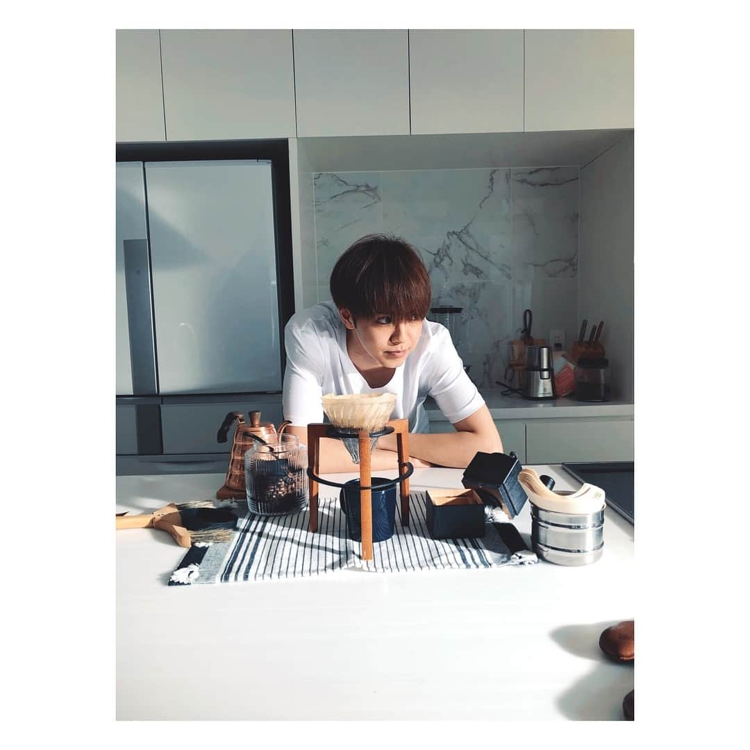 片寄涼太さんのインスタグラム写真 - (片寄涼太Instagram)「Would you like some coffee??☕️☀️」1月24日 12時01分 - ryota_katayose__official