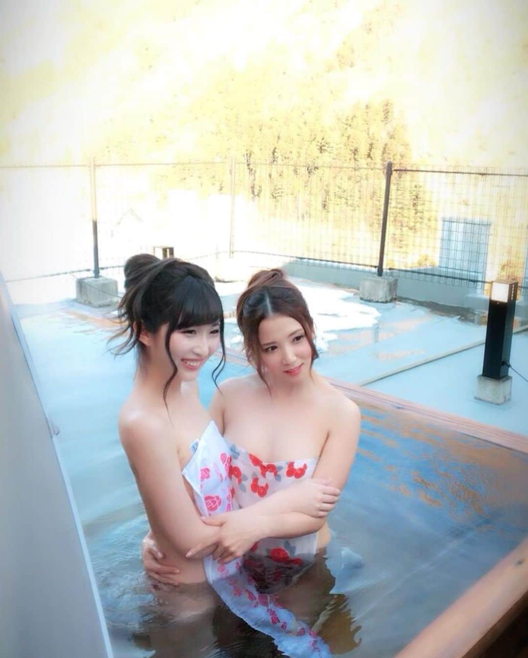 若月まりあ（若月瑪麗亞）さんのインスタグラム写真 - (若月まりあ（若月瑪麗亞）Instagram)「ともちんさんと1泊2日で 温泉ロケ♨💭❤」1月24日 12時04分 - maliawakatsuki_official