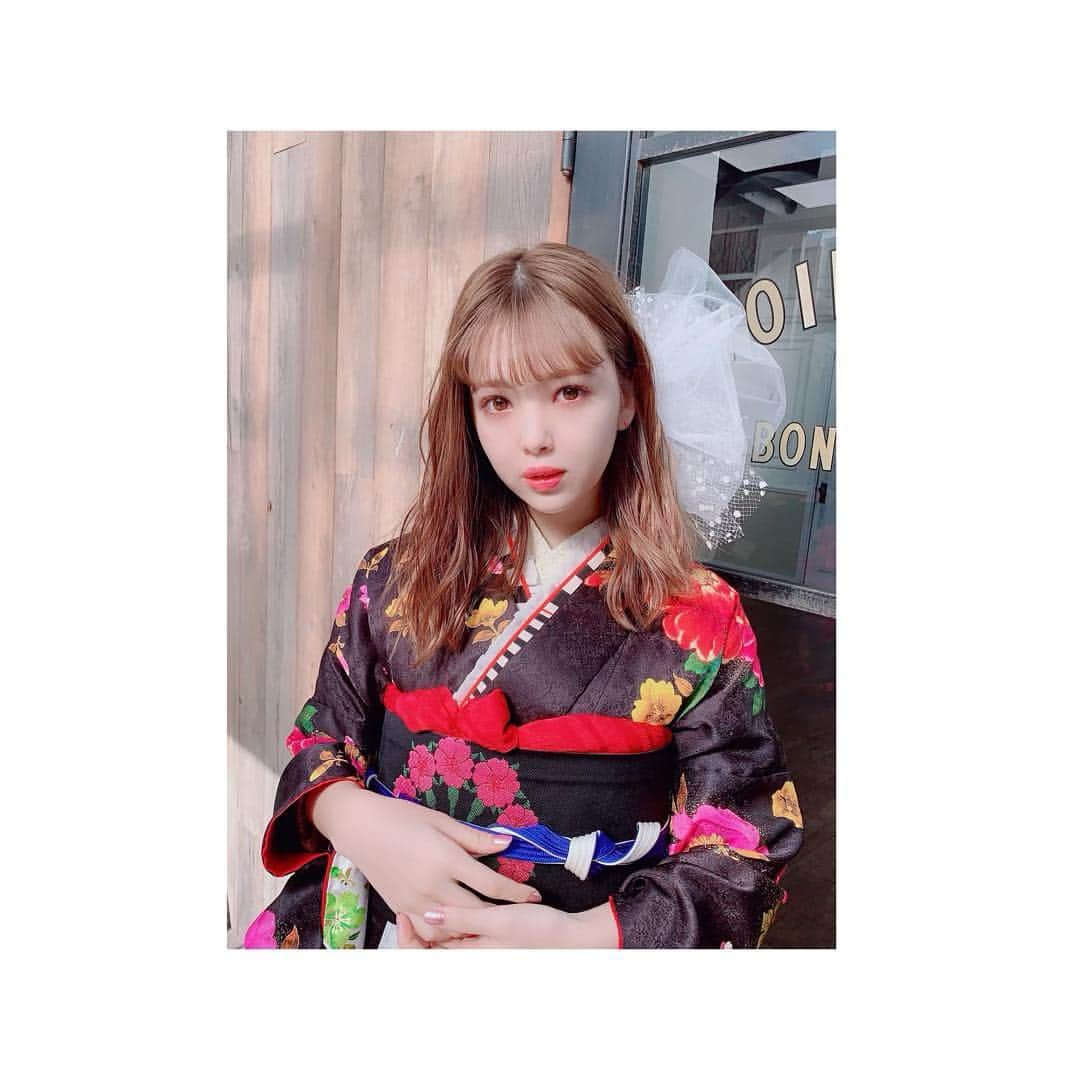 藤田ニコル（にこるん）さんのインスタグラム写真 - (藤田ニコル（にこるん）Instagram)「朝から振袖の撮影です🥺  11体です☺︎☺︎」1月24日 16時13分 - 2525nicole2