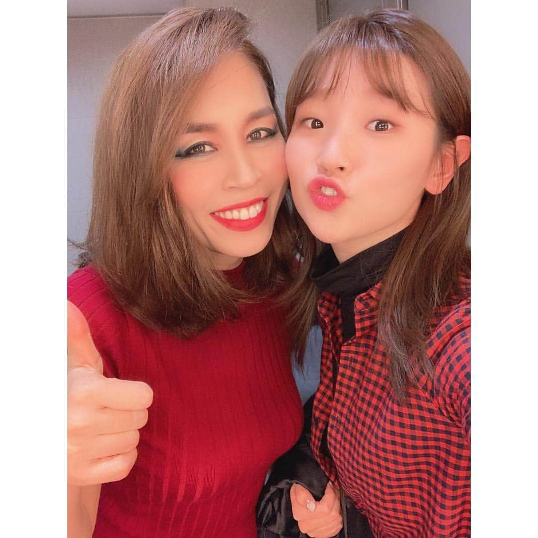 パク・ソダムさんのインスタグラム写真 - (パク・ソダムInstagram)「마틸다의 용기. 또 한번 용기를 얻고 위로받고 갑니다. 감사합니다..💜 _#마틸다 그리구.. 정원선배님의 에너지에 또 한번 놀라고 갑니당...😭최고최고...@choi_jungwon_ ❤️❤️ 진의언니의 뮤지컬도 드디어 봤당헤헤😍」1月24日 17時33分 - imsodamm