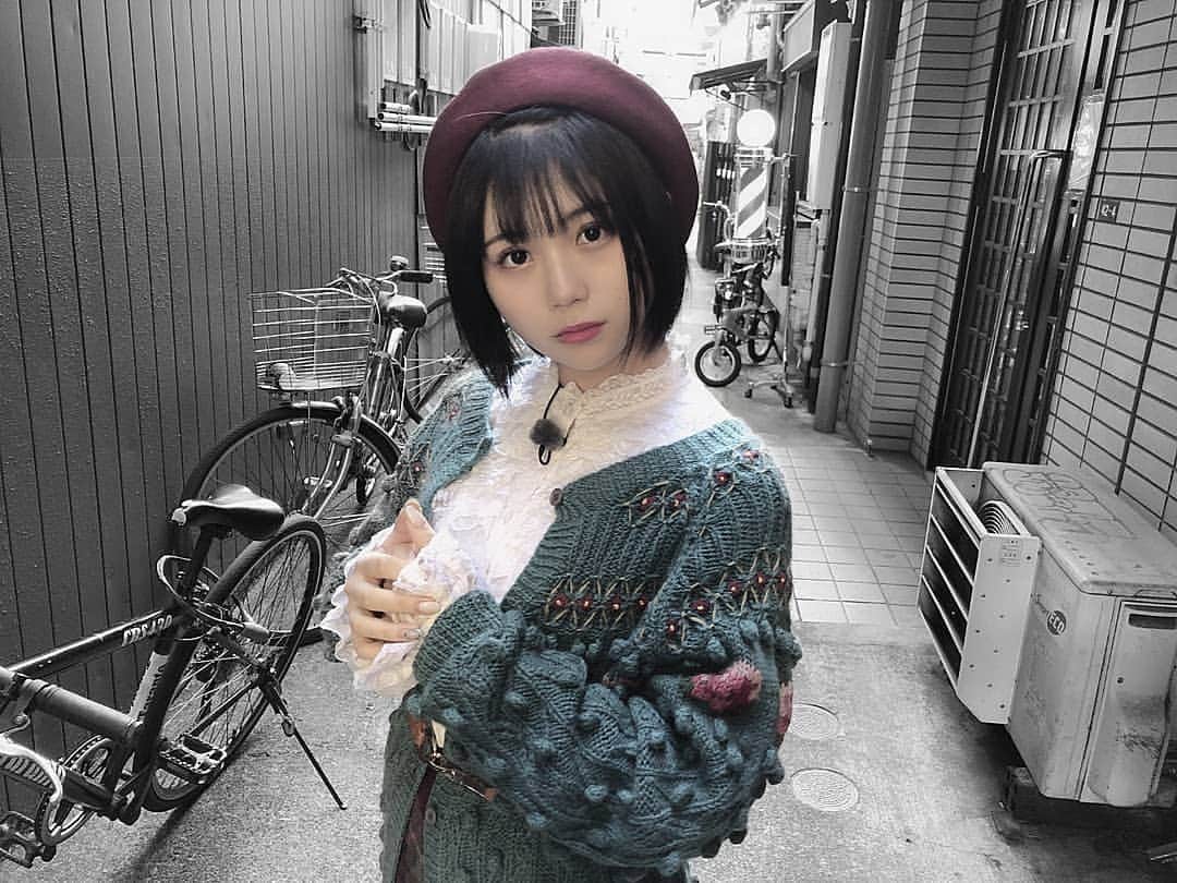小畑優奈のインスタグラム：「たまにはかわいく。 #古着  #古着女子  #ベレー帽」