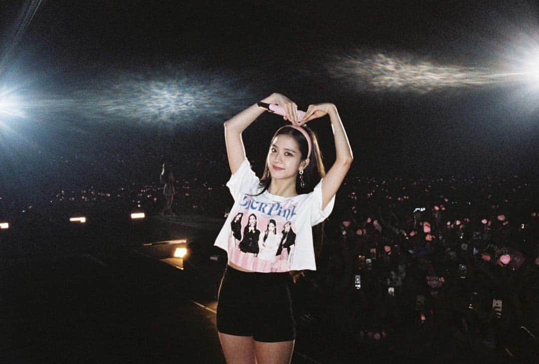 ジスさんのインスタグラム写真 - (ジスInstagram)「#blackpink2019worldtourwithkia#inyourarea#📸#film」1月24日 21時11分 - sooyaaa__