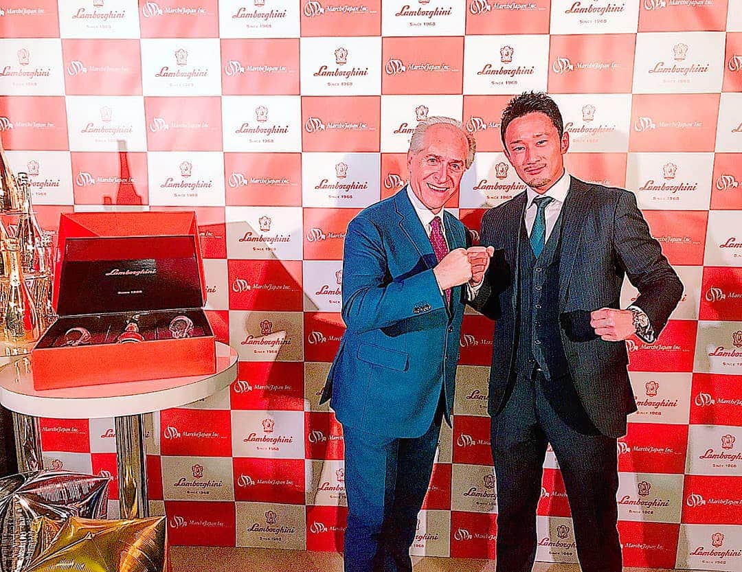 梅野源治のインスタグラム：「イタリア大使館でファビオランボルギーニ氏と。  #lamborghini #party」