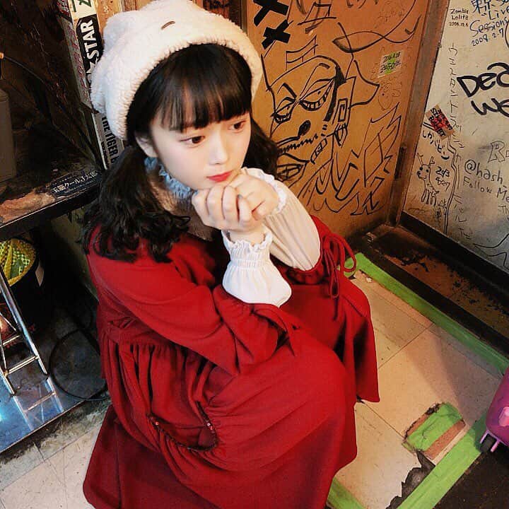 中川美優さんのインスタグラム写真 - (中川美優Instagram)「ワンピースの中にブラウスを着てみるのもあり#美優のふく」1月25日 21時38分 - nakagawamiyuu