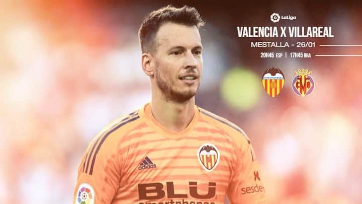 ノルベルト・ムラーラ・ネトのインスタグラム：「Vamos, Valencia! 🦇 #mestalla #laliga #amunt」