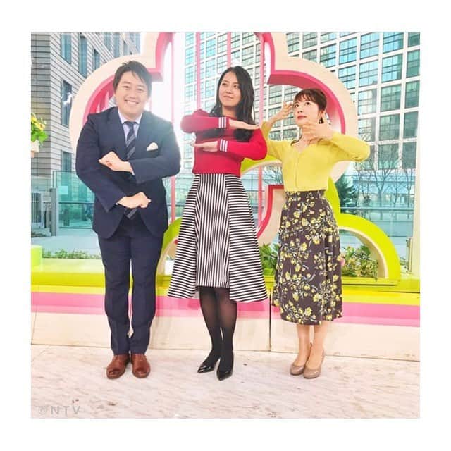 長沢美月さんのインスタグラム写真 - (長沢美月Instagram)「ボーダーの表現。 三者三様😁笑 ここのお洋服可愛いー😍 #ズムサタ #ブログ更新しました #衣装」1月26日 18時07分 - _mizuki_0212