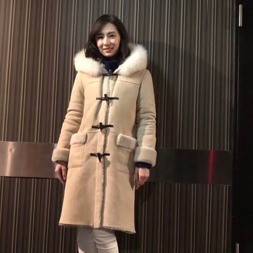 北川景子　ファンアカウントのインスタグラム：「あー志村どうぶつ園リアタイで見たかったなー😭 でも予備校行ったら見れるからがんばろ！🤩 #北川景子 #景子ちゃん #志村どうぶつ園」