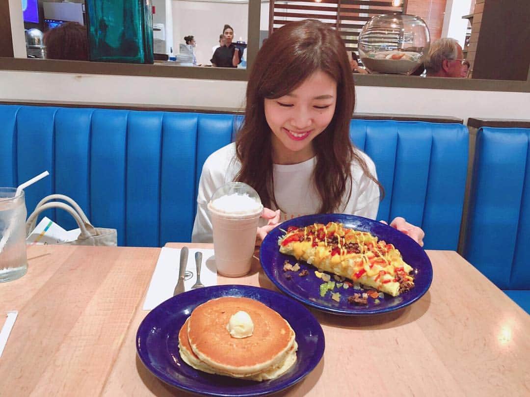 赤谷奈緒子のインスタグラム：「結局3連続の朝食になってしまったihop😯💕 . #ihop #pancake #朝食 #ブレックファースト #🥞 #タモン #breakfast」