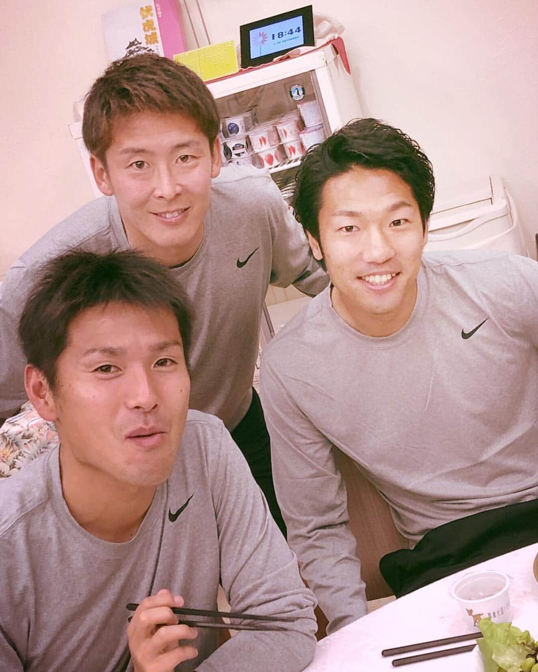 のインスタグラム：「鹿島に関わるみなさん、よろしくお願いします！ #鹿島アントラーズ #同級生」