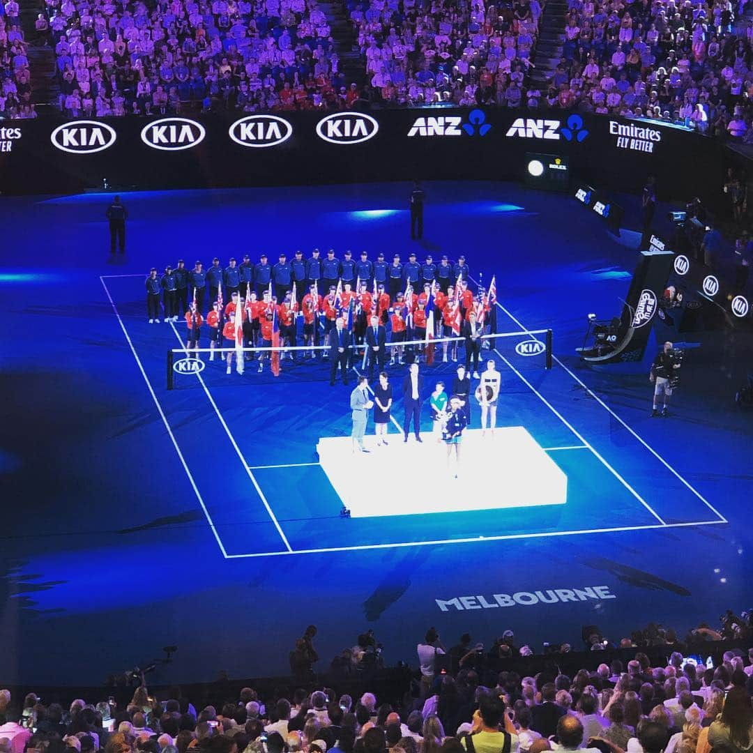 伊達公子さんのインスタグラム写真 - (伊達公子Instagram)「Australian Open Day11 大坂なおみちゃん優勝🏆＋世界1位！ おめでとう🍾🍾🍾 #伊達公子 #kimikodate #テニス #テニスプレイヤー #tennis #tennisplayer #instatennis #australianopen #australianopen2019 #ausopen #ausopen2019 #全豪オープンテニス #全豪オープンテニス2019 #melbourne #メルボルン #wowow #wowowtennis #naomiosaka #大坂なおみ #世界1位 #優勝」1月26日 22時04分 - kimiko.date