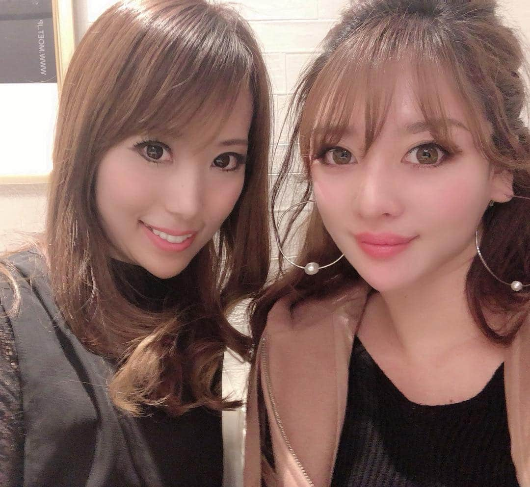 森本あやかさんのインスタグラム写真 - (森本あやかInstagram)「久々に会ったさりちゃん @sarixoxo101 🥰✨﻿ ﻿ 相変わらずスタイル良くて羨ましい❣️﻿ ﻿ #さりちゃん #久々 #いつ見ても #スタイルいい #あやまろ #羨ましい」1月26日 23時36分 - ayachi0120