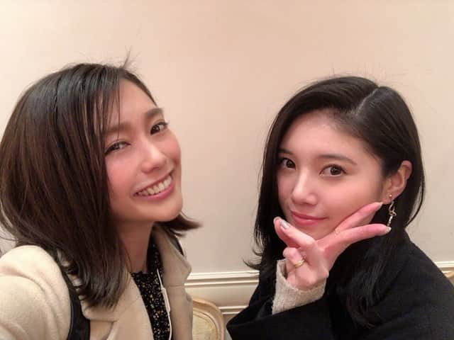 佐河ゆいのインスタグラム：「昨日は約3年ぶりの美人さんに会いました。  もともと大人っぽかったけど、更に……というか色気が増してた!!♡」
