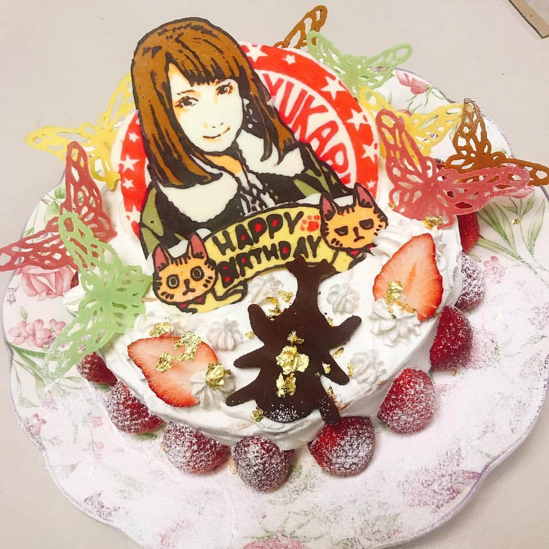 カブトムシゆかりさんのインスタグラム写真 - (カブトムシゆかりInstagram)「わーい🎂  #バースデーケーキ #デコレーションケーキ #似顔絵ケーキ #デコペン」1月27日 12時25分 - kabutomushiyukari