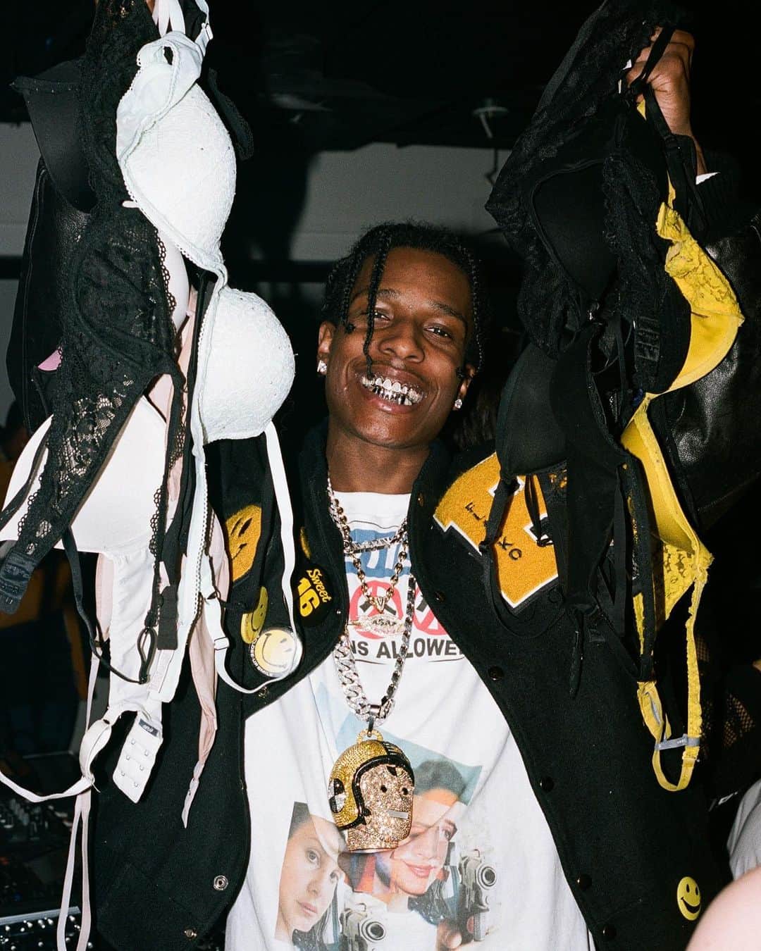 エイサップ・ロッキーのインスタグラム：「H-TOWN 🤘🏾⚠️」