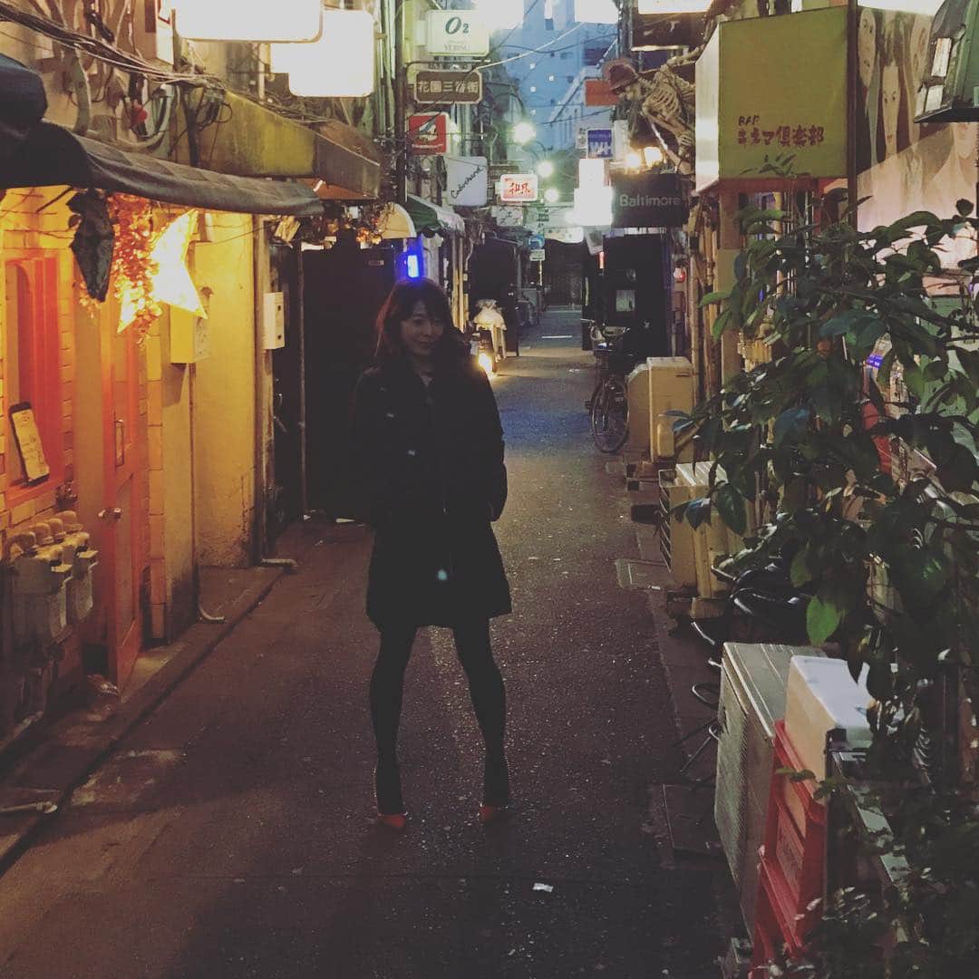 松山まなかさんのインスタグラム写真 - (松山まなかInstagram)「#新宿 #歌舞伎町 #眠らない街 #マラソン女子」1月27日 14時24分 - manakamatsuyama
