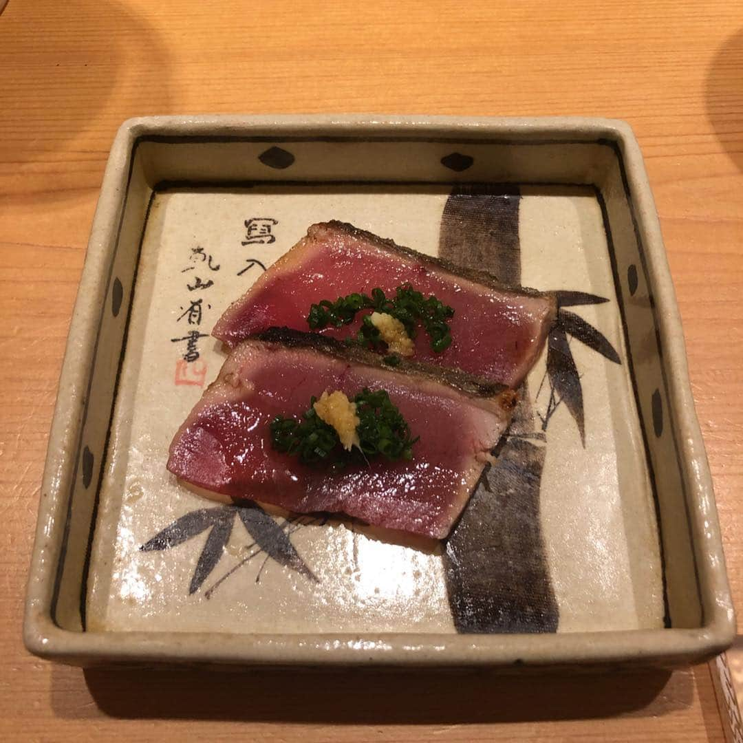 濱野りれさんのインスタグラム写真 - (濱野りれInstagram)「Sushi 'Saito' at Lunch time!! #Reservation ➡︎ - #Taste ➡︎ A＋ Thanks for Sunday opening🥺💓 With Chef Hashiba🌸 . . #rirelog#saito#sushisaito#akasaka #sushi#nigiri#tokyoeats#toptokyorestaurants#tokyogourmet#lovetoeat#eatlover#tabelog#michelinstar#michelinsushi#鮨さいとう#さいとう#赤坂グルメ#六本木グルメ#予約困難#食べログ高評価#食べログ4#お寿司#鮨#グルメ記録#すしすたぐらむ#東京グルメ#ミシュラン三つ星」1月27日 14時35分 - riregram