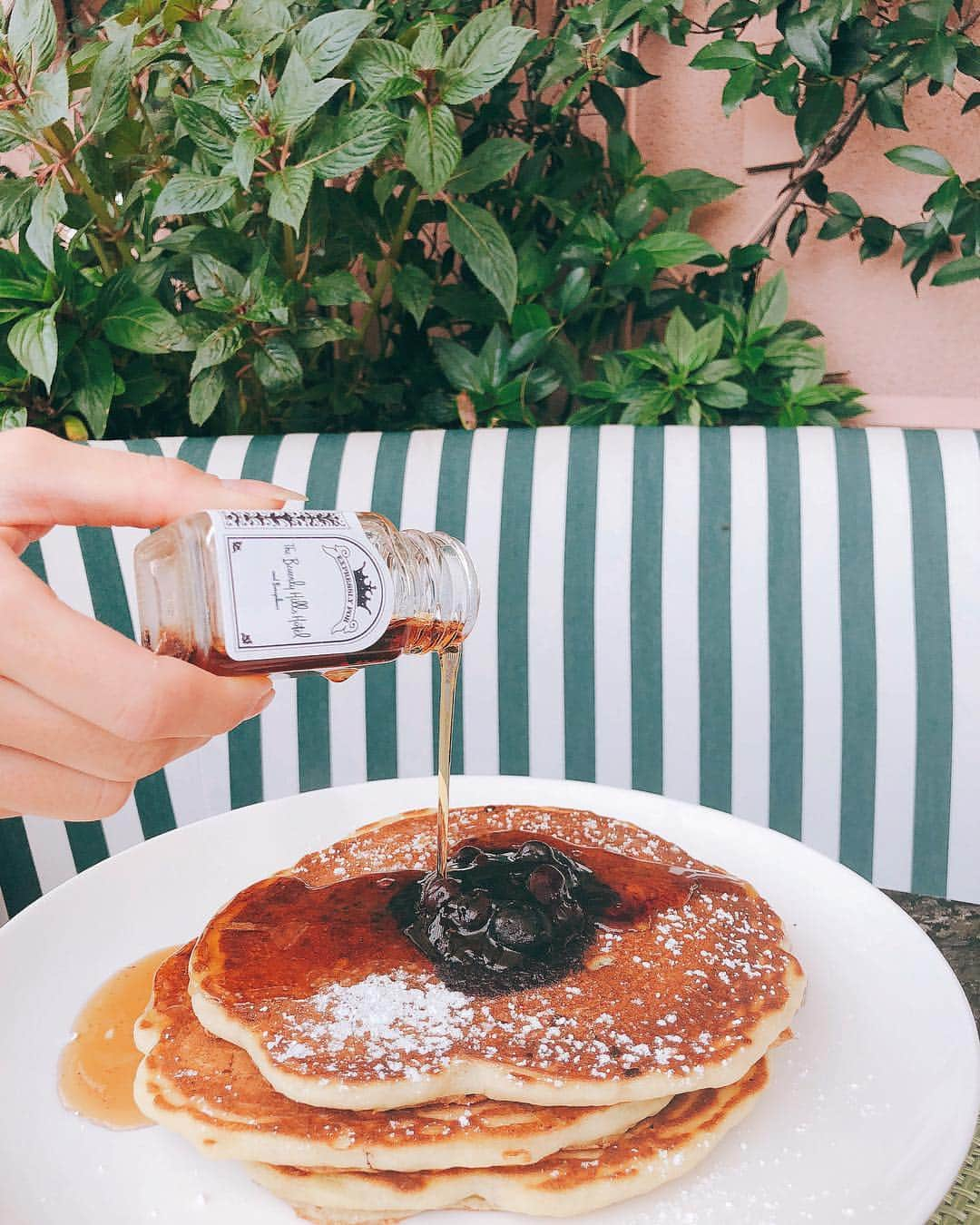 黒ユイさんのインスタグラム写真 - (黒ユイInstagram)「パンケーキ食べたい🥞♪ パンケーキ食べたい🥞♪ #パンケーキ食べたい #夢屋まさる #おもしろ荘 #la #beverlyhills」1月27日 14時54分 - yui_my_life