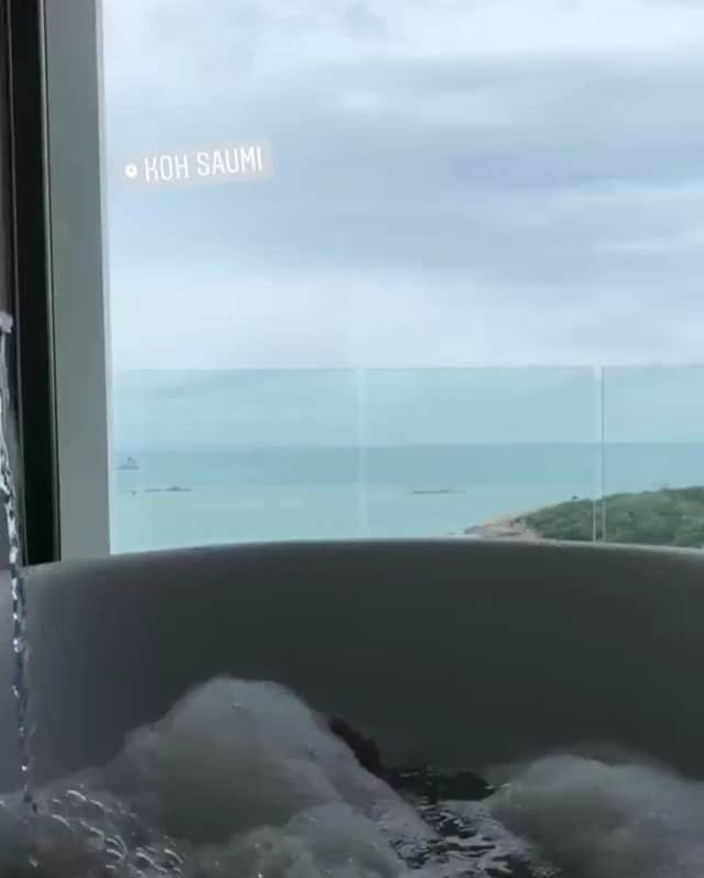 青山舞莉のインスタグラム：「going to thailand again next week 😇 #tbt #kohsamui #thailand #旅行」