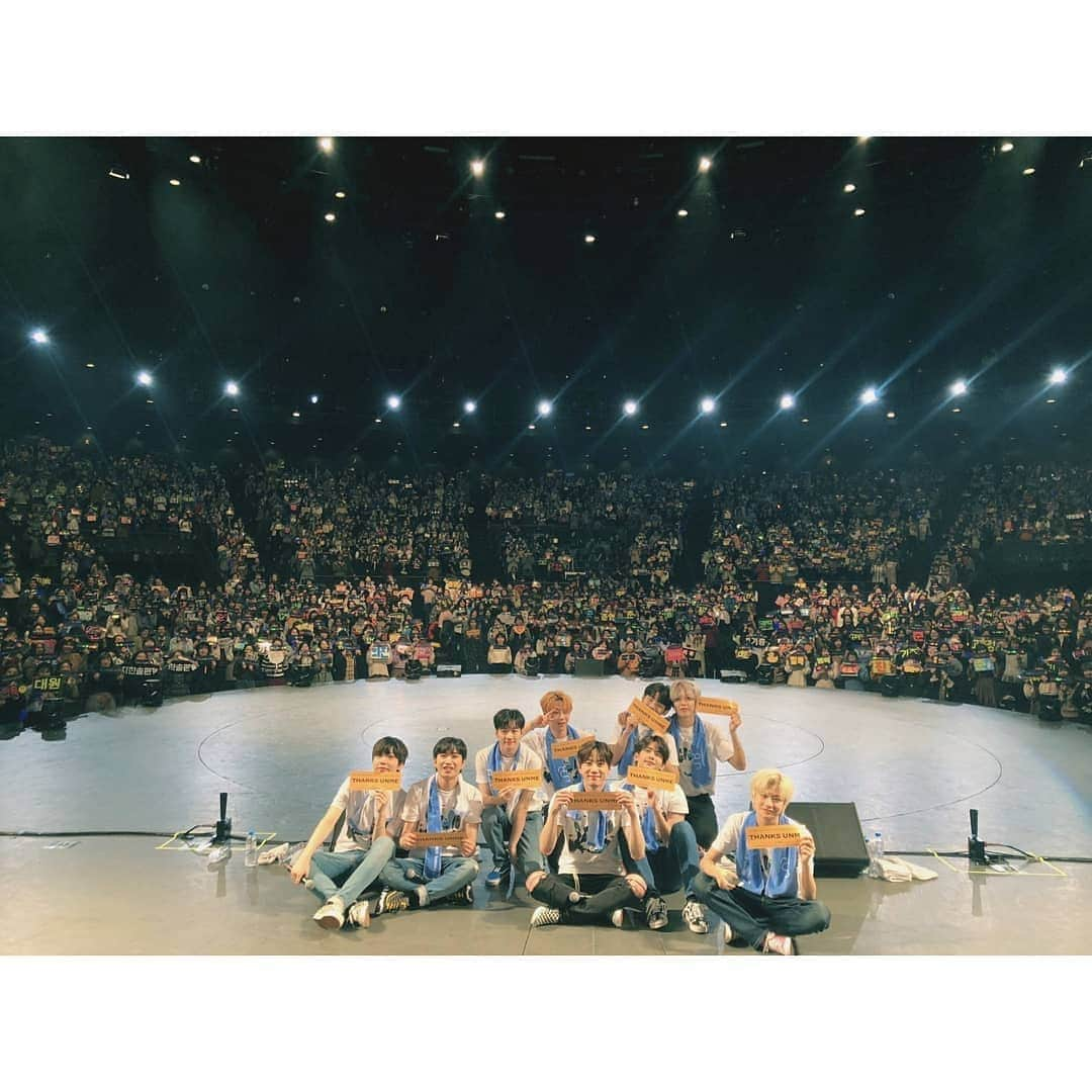 UNB（ユエンビ）さんのインスタグラム写真 - (UNB（ユエンビ）Instagram)「[#FOR_UNME] ⠀⠀⠀⠀⠀⠀⠀⠀⠀⠀⠀⠀⠀⠀⠀⠀⠀ 도쿄에서의 콘서트도 무사히 마쳤습니다👏 오늘도 유앤미의 응원에 너무 행복한 하루를 보냈습니다😊 ⠀⠀⠀⠀⠀⠀⠀⠀⠀⠀⠀⠀⠀⠀⠀⠀⠀ 유앤미 덕분에 오늘이 가장 기억에 남을 하루가 됐어요👍 유앤미도 어느때보다 행복한 날로 기억되길 바랍니다♥ ⠀⠀⠀⠀⠀⠀⠀⠀⠀⠀⠀⠀⠀⠀⠀⠀⠀ 오늘도 내일도 항상 #고맙고_고마워 ⠀⠀⠀⠀⠀⠀⠀⠀⠀⠀⠀⠀⠀⠀⠀⠀⠀ #유앤비 #UNB #유앤미 #UNME」1月27日 22時57分 - official_un_b