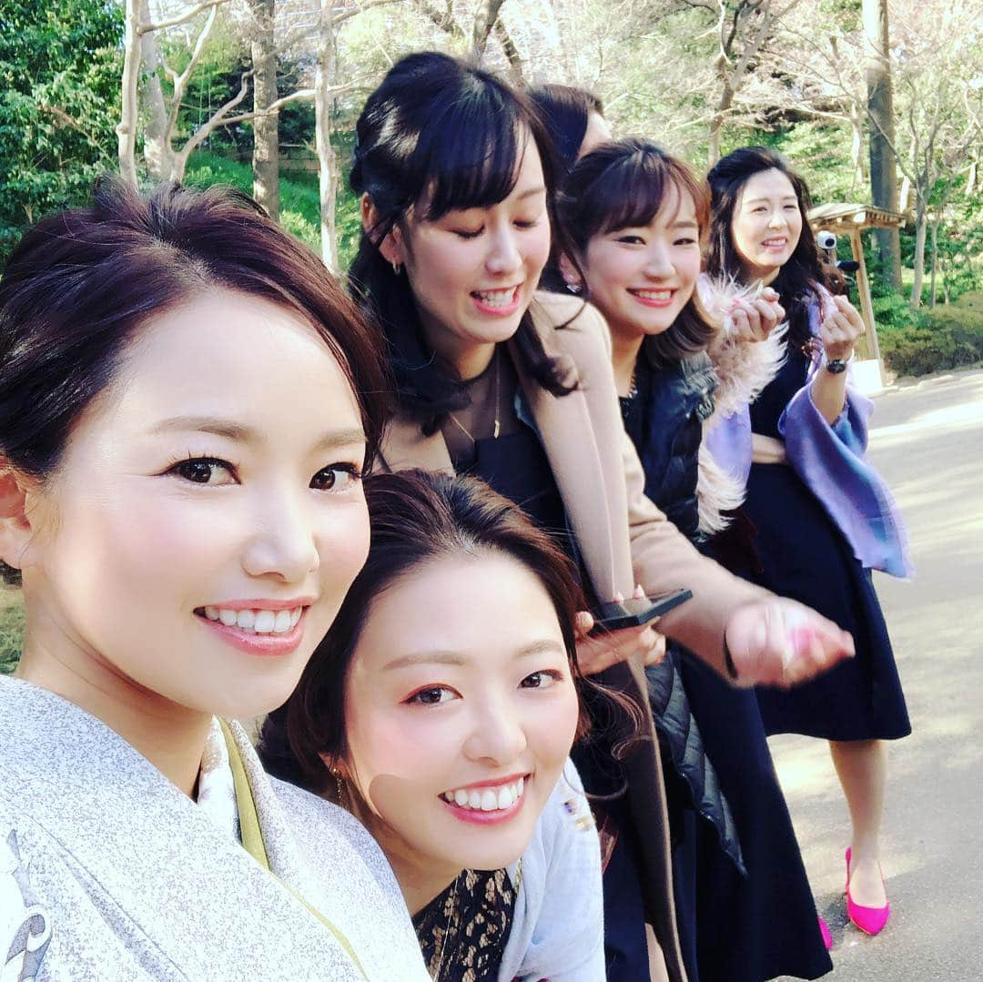 青山加織さんのインスタグラム写真 - (青山加織Instagram)「☆ Happywedding 今日は私のマネージャーのあずさんとたけさんの結婚式でした 新郎も新婦もマネージャー💕 なんともいえない幸せな気持ちでした😚💖 産まれて初めてのお祝いスピーチもさせて頂き途中感極まってしまいました😂  同じ事務所の皆も沢山で知り合いばかりの凄くアットホームな宴でした  あずさんたけさん末永くお幸せに💕💕💕 #結婚式 #wedding #幸せのお裾分け #ママのお着物」1月27日 18時39分 - kaoriaoyama_official