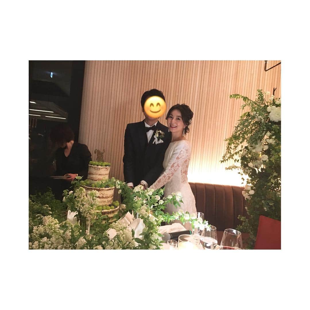 竹崎由佳さんのインスタグラム写真 - (竹崎由佳Instagram)「・・・ 秋元さんの結婚披露パーティ❤️ 女神のような秋元さんと 素敵な旦那さま。 眼福、口福、 何もかも全てがキラキラと 眩しい空間でした☺️ 幸せのおすそ分けを お写真で皆さまにも おすそ分けしたいと思います。  秋元さん、ありがとうございました✨ おめでとうございます😍  #happy #wedding」1月27日 20時51分 - yuka__takezaki