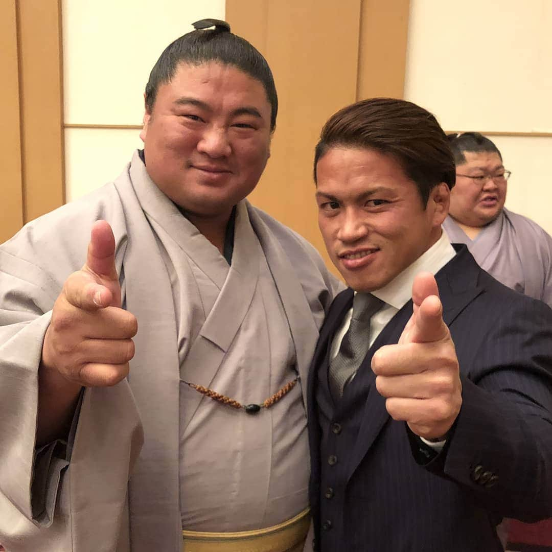 石森太二さんのインスタグラム写真 - (石森太二Instagram)「尾車部屋 千秋楽パーティーにて  #sumo #尾車部屋 #嘉風 #矢後 #友風 #豪風」1月27日 23時14分 - taijiishimori