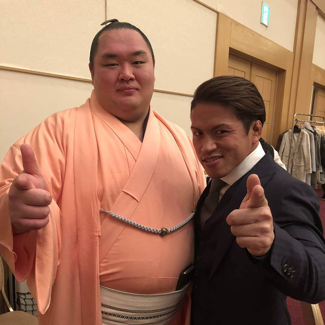 石森太二さんのインスタグラム写真 - (石森太二Instagram)「尾車部屋 千秋楽パーティーにて  #sumo #尾車部屋 #嘉風 #矢後 #友風 #豪風」1月27日 23時14分 - taijiishimori