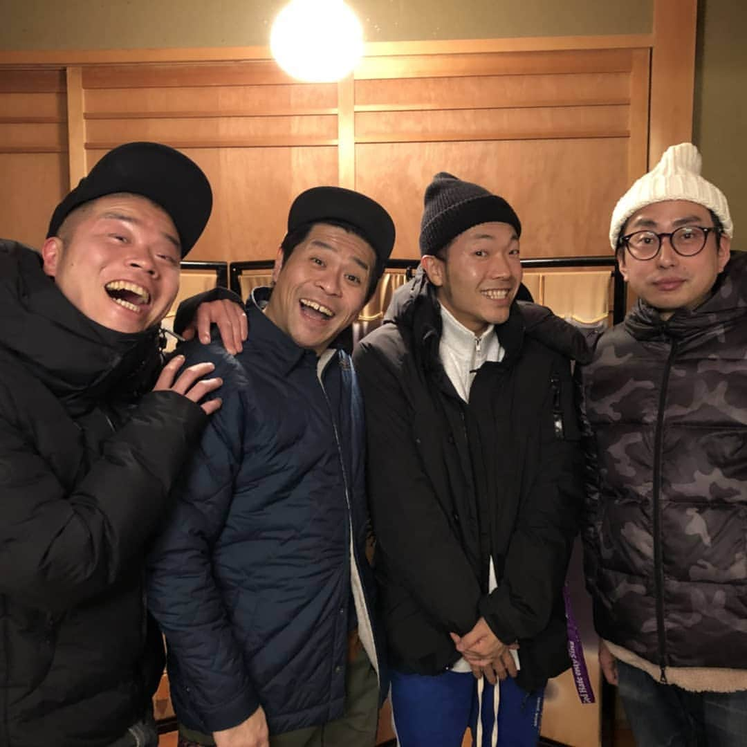 守谷日和さんのインスタグラム写真 - (守谷日和Instagram)「おいでやす小田とはんなり仲間たち。祇園花月にてです。口内炎に塩塗られてからのスタートでしたが結果楽しい時間でした。打ち上げも最高！たくさんのお客さんありがとうございます！ . #おいでやす小田 さん #アキナ #守谷日和 #祇園花月 #味がさね」1月28日 0時01分 - moriyabiyori