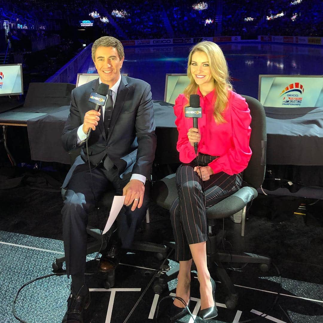 タニス・ベルビンさんのインスタグラム写真 - (タニス・ベルビンInstagram)「As always, an honor to be able to share the @nbcsports booth with @terrygannon83 , and to have a front row seat for some brilliant ice dance performances. Thank you skaters! 📸 @sarahhughes11」1月28日 8時41分 - tanith_white