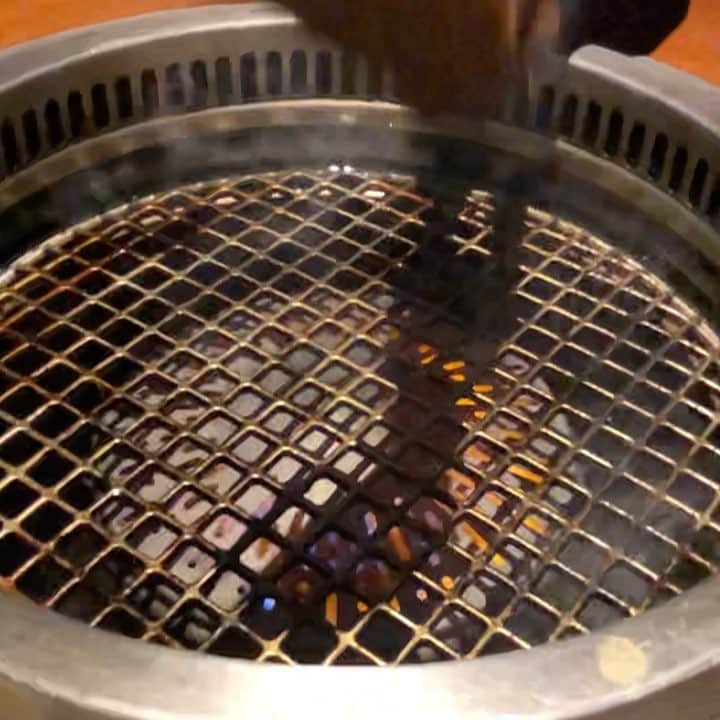本田直之のインスタグラム：「Ebisu Yoroniku  Fire!! #yoroniku #yoroniku蕃 #wagyu #tabelog #よろにく #食べログ #和牛 #焼肉 #yakiniku #カツサンド#japanesefood #yakiniku #bbq」